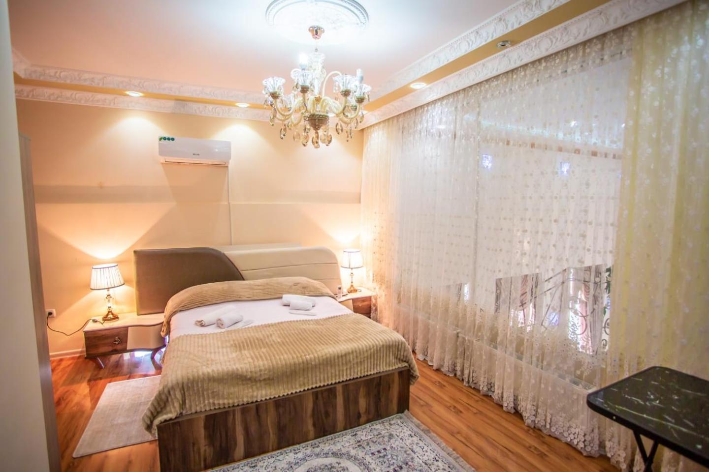 Hotel Caravan Palace Κουτάισι Εξωτερικό φωτογραφία